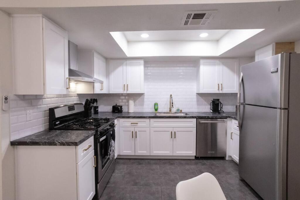 2 Bedroom Close To Las Vegas Strip Экстерьер фото
