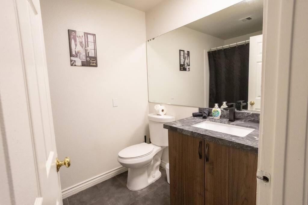 2 Bedroom Close To Las Vegas Strip Экстерьер фото